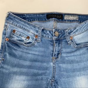 Light Wash 0 Short Jeggings Aeropostale